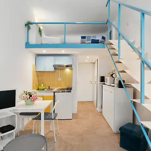 Azur Fsh 公寓式酒店